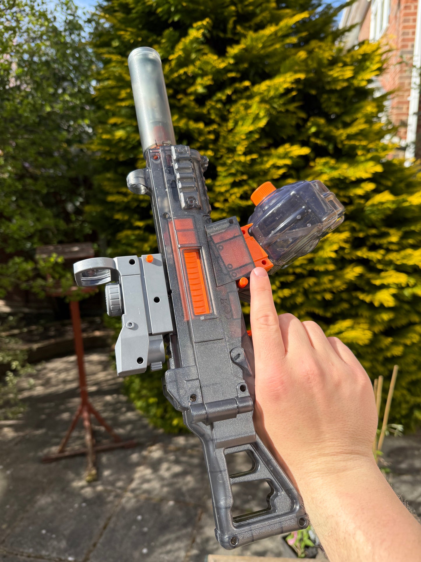 Aqua SMG